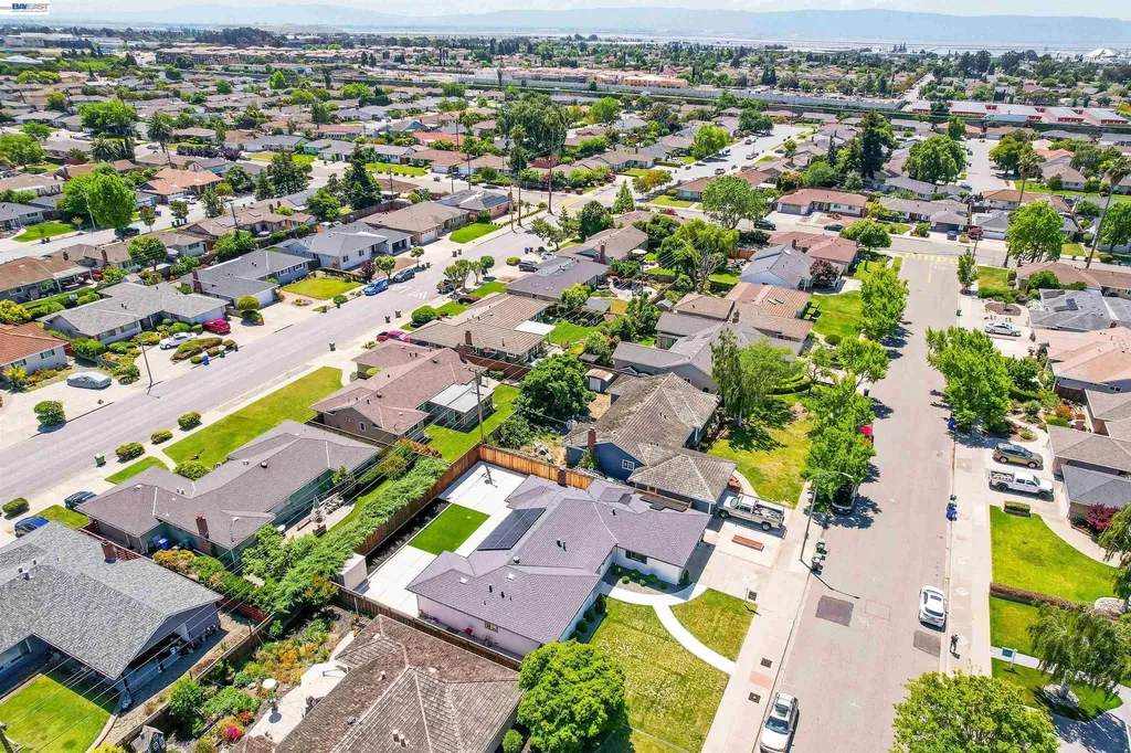 5230 Sabin Avenue Fremont CA 94536