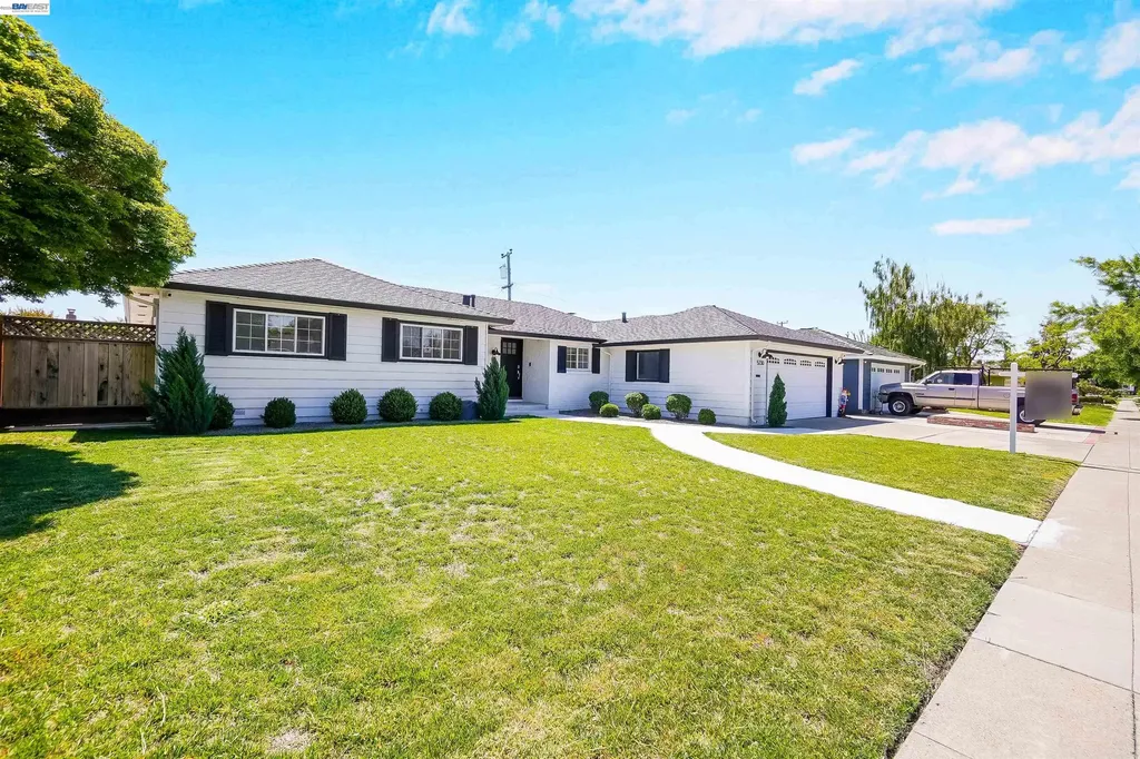 5230 Sabin Avenue Fremont CA 94536