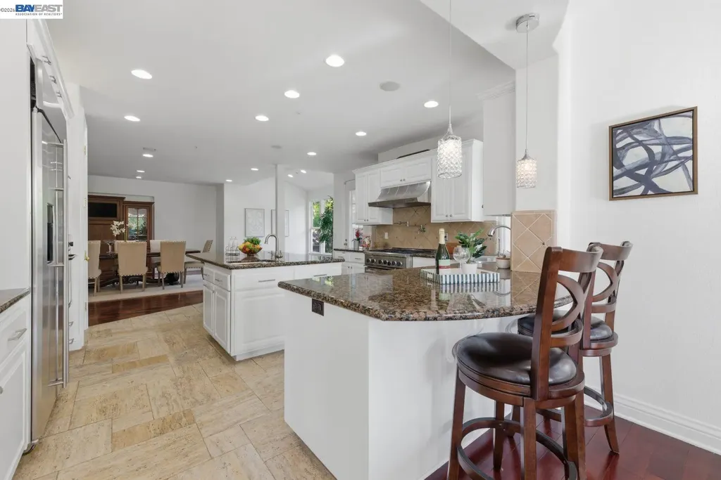 48564 Avalon Heights Terrace Fremont CA 94539
