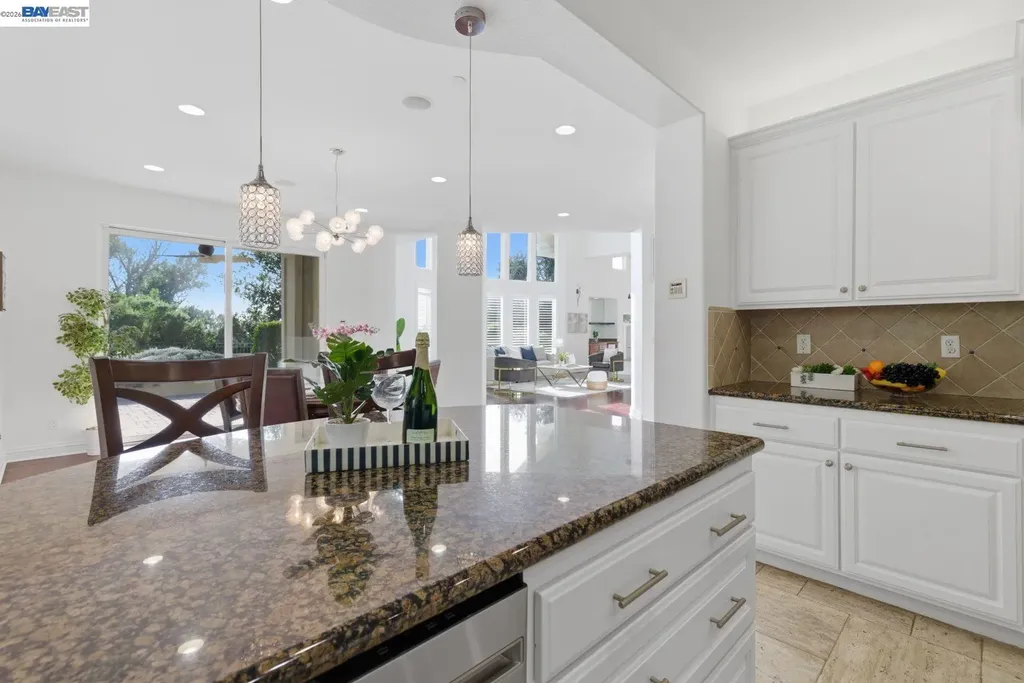 48564 Avalon Heights Terrace Fremont CA 94539