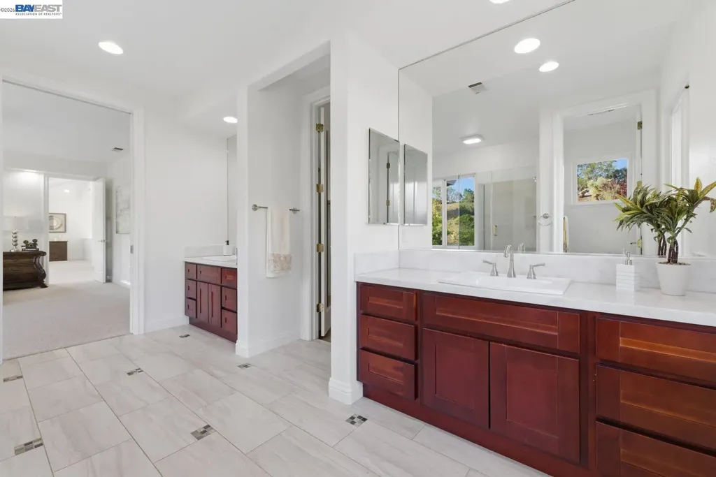 48564 Avalon Heights Terrace Fremont CA 94539