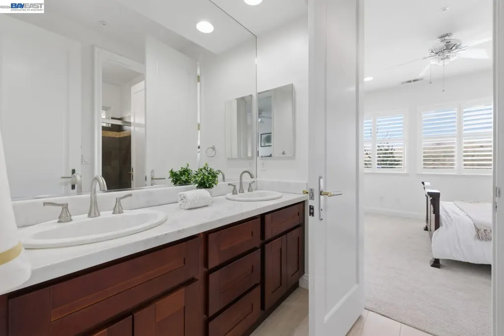 48564 Avalon Heights Terrace Fremont CA 94539