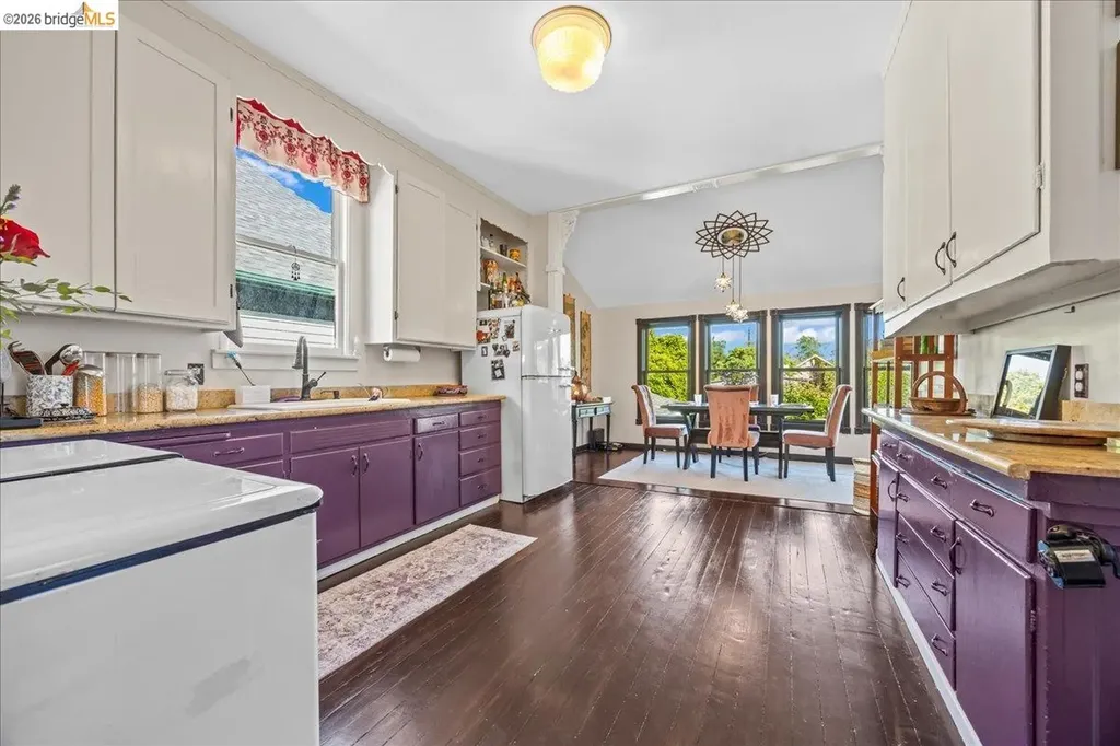 1712 Paru Street Alameda CA 94501