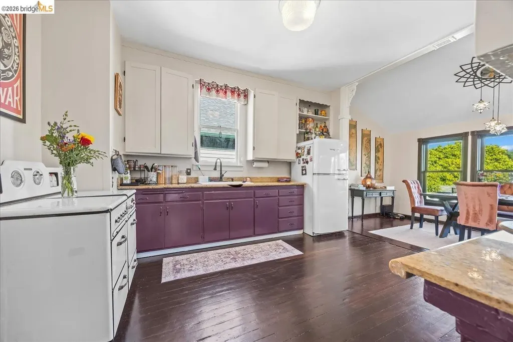 1712 Paru Street Alameda CA 94501