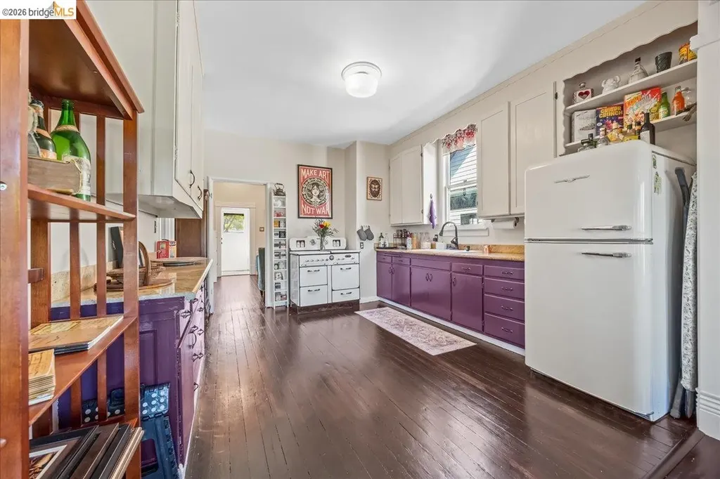 1712 Paru Street Alameda CA 94501