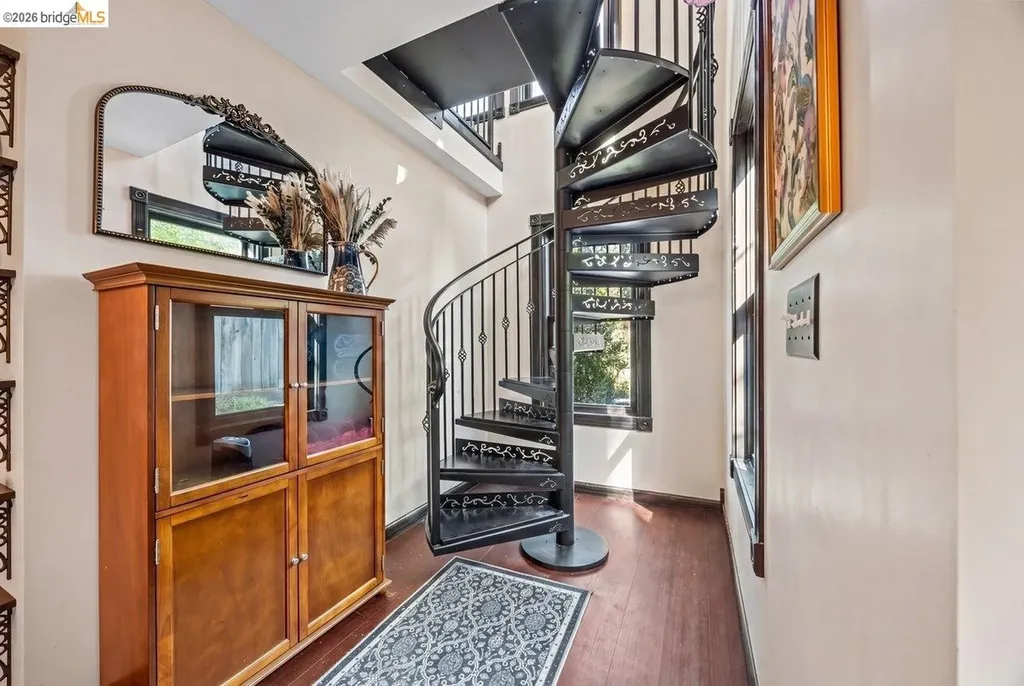 1712 Paru Street Alameda CA 94501