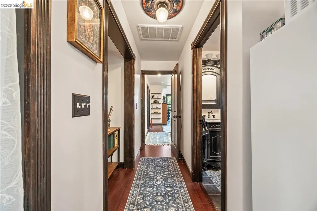 1712 Paru Street Alameda CA 94501