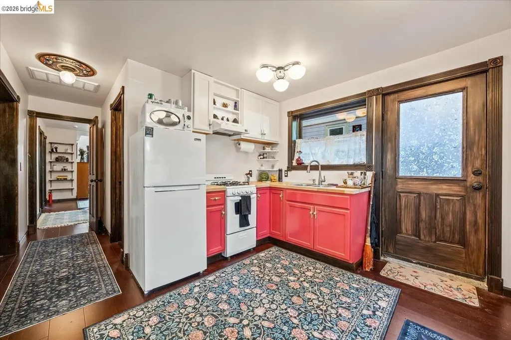 1712 Paru Street Alameda CA 94501