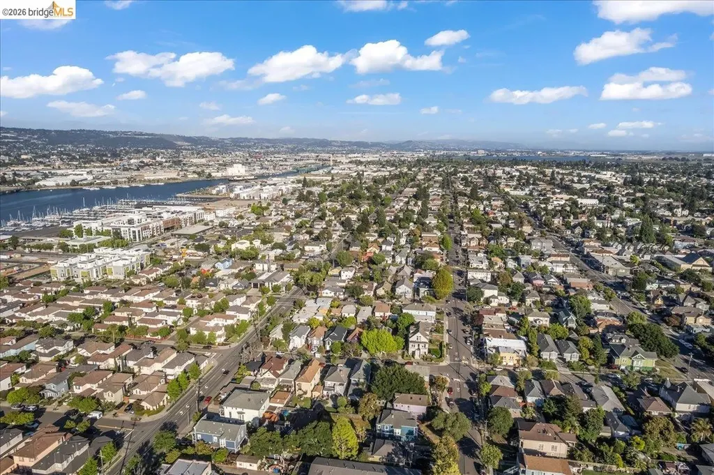 1712 Paru Street Alameda CA 94501