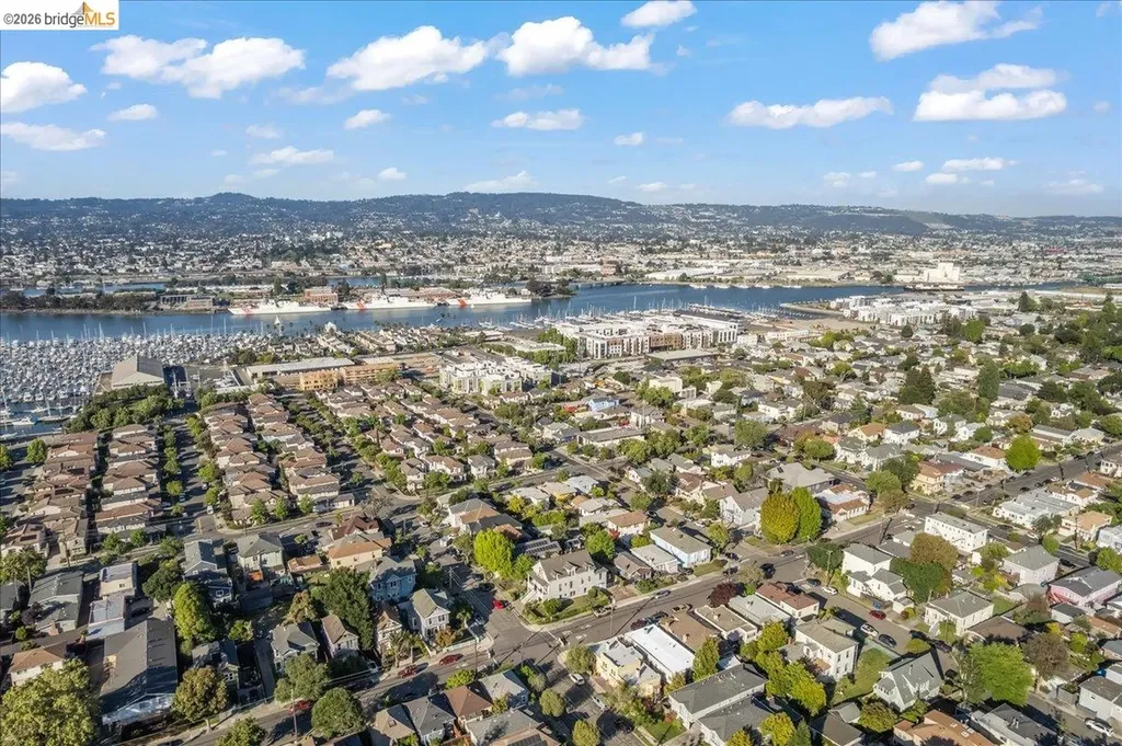 1712 Paru Street Alameda CA 94501