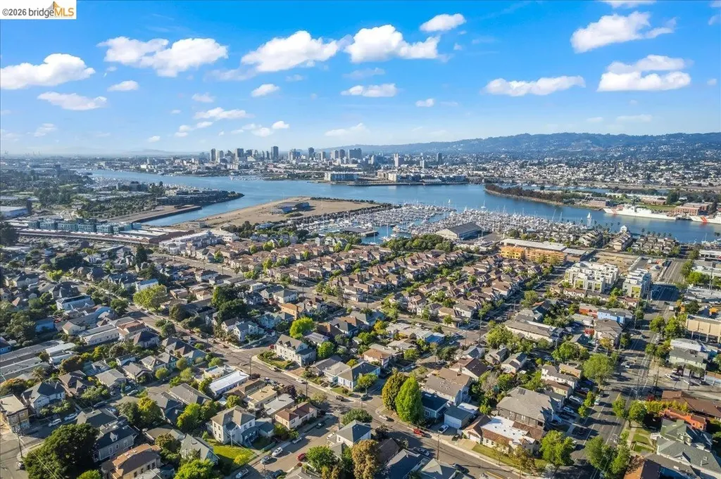 1712 Paru Street Alameda CA 94501