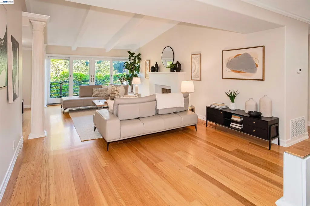 70 St James Place Piedmont CA 94611