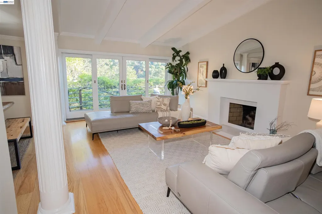 70 St James Place Piedmont CA 94611