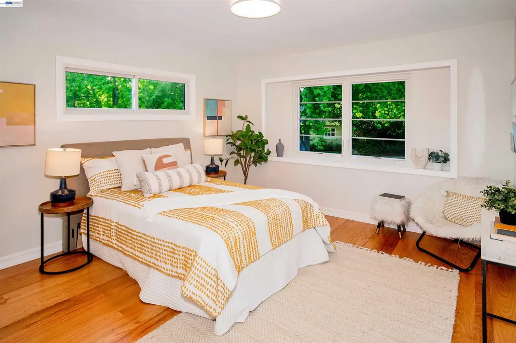 70 St James Place Piedmont CA 94611