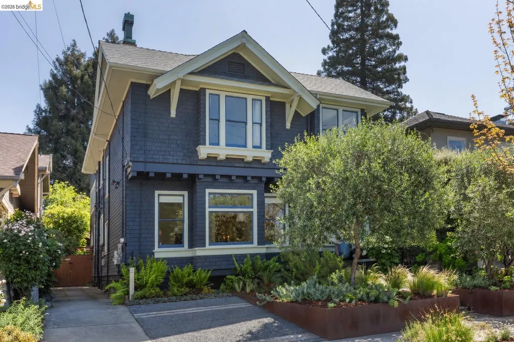 6434 Regent Street Oakland CA 94618