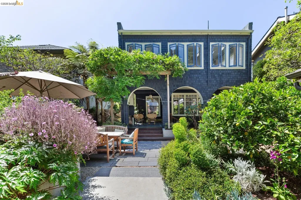 6434 Regent Street Oakland CA 94618