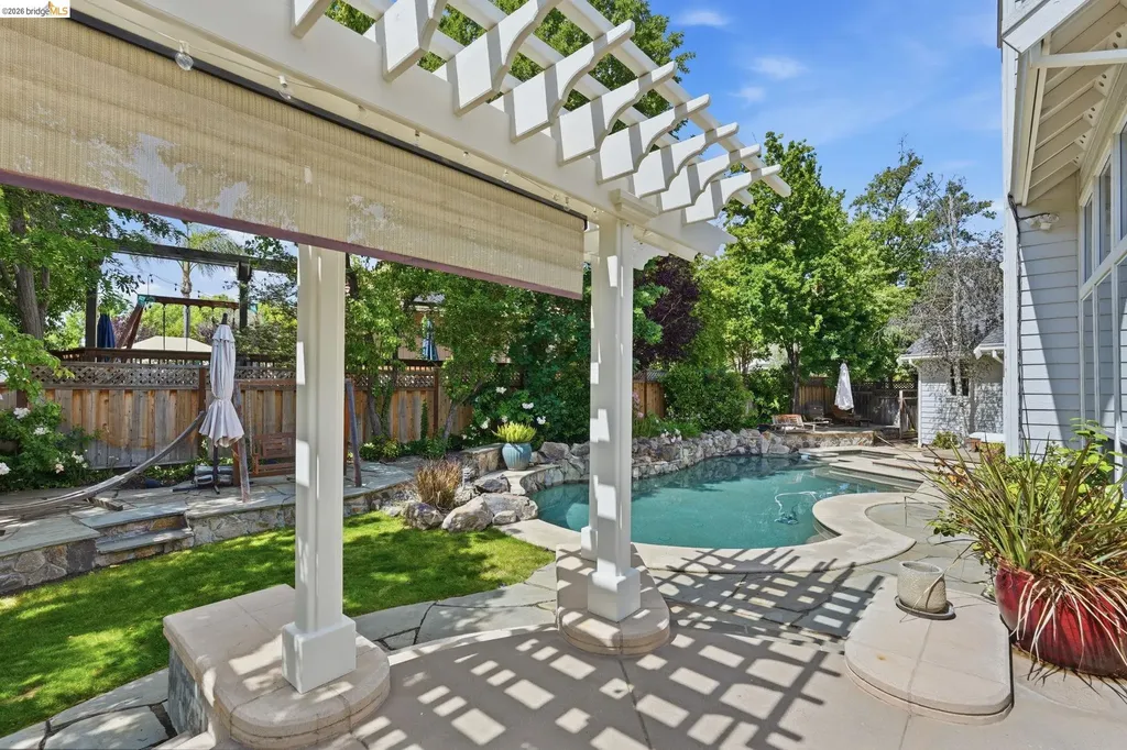 471 Silver Hollow Drive Walnut Creek CA 94598