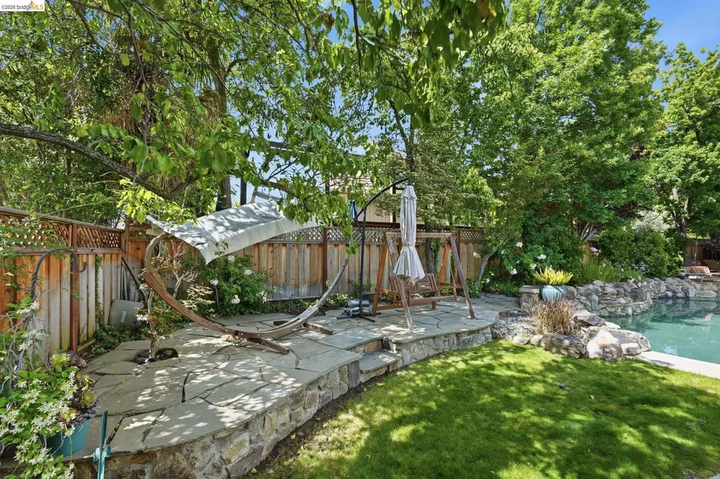 471 Silver Hollow Drive Walnut Creek CA 94598