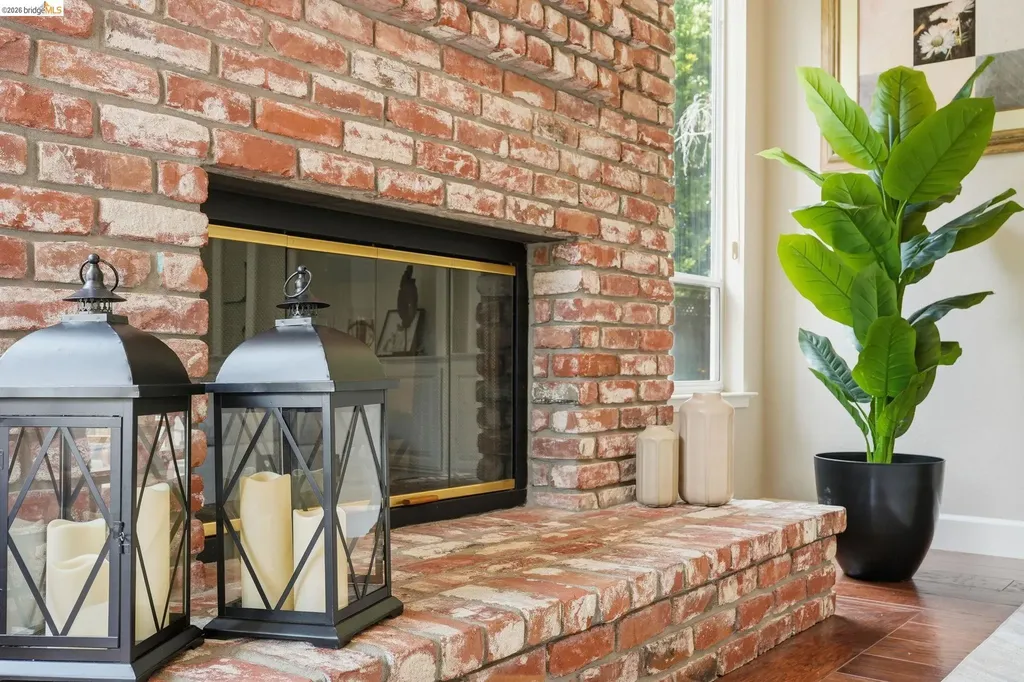 471 Silver Hollow Drive Walnut Creek CA 94598