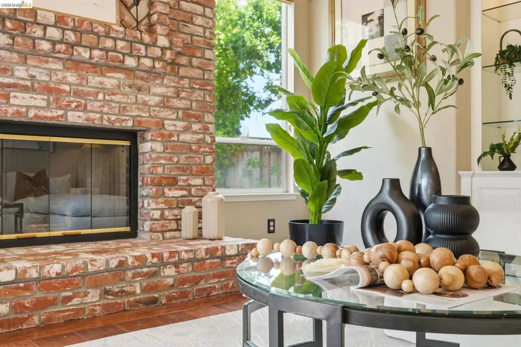 471 Silver Hollow Drive Walnut Creek CA 94598