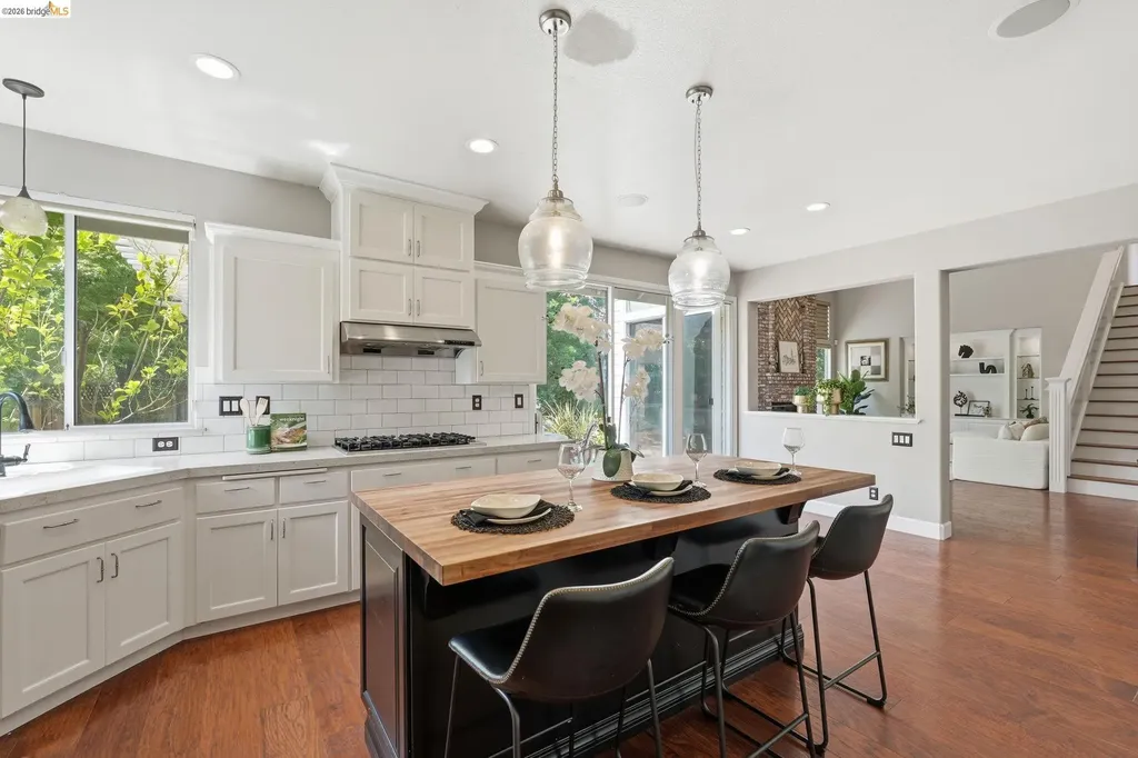 471 Silver Hollow Drive Walnut Creek CA 94598