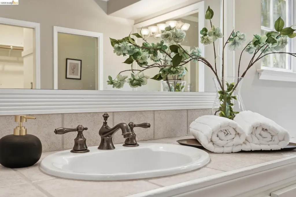 471 Silver Hollow Drive Walnut Creek CA 94598