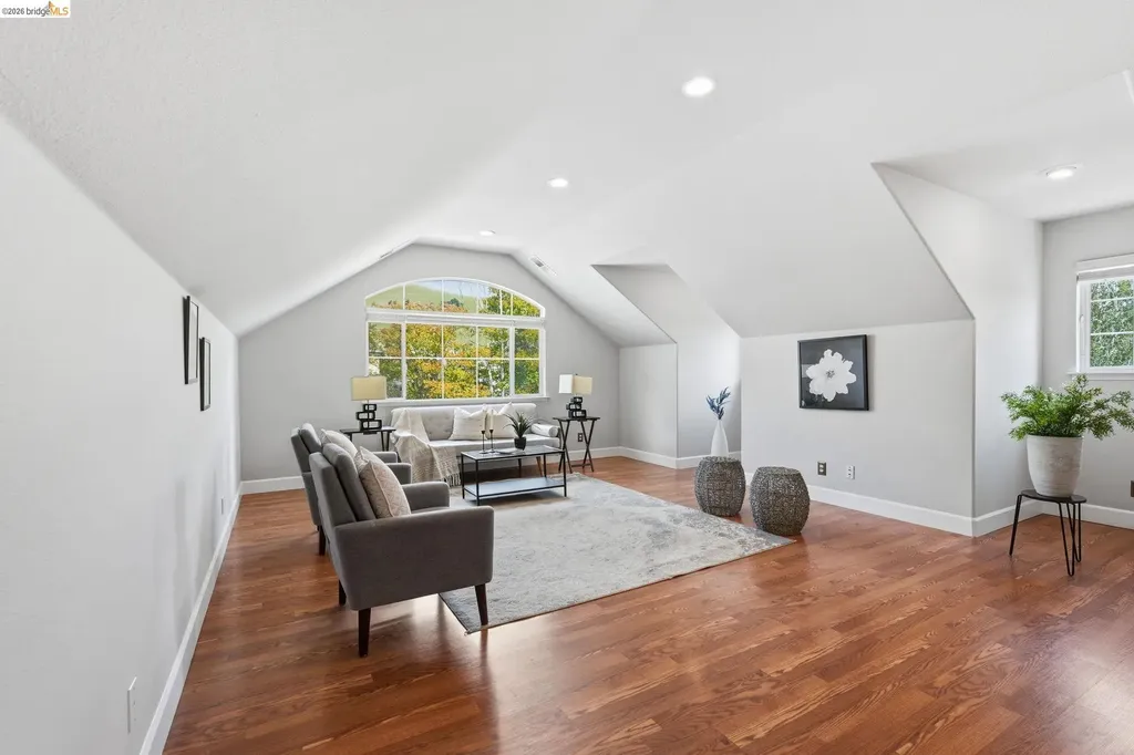 471 Silver Hollow Drive Walnut Creek CA 94598