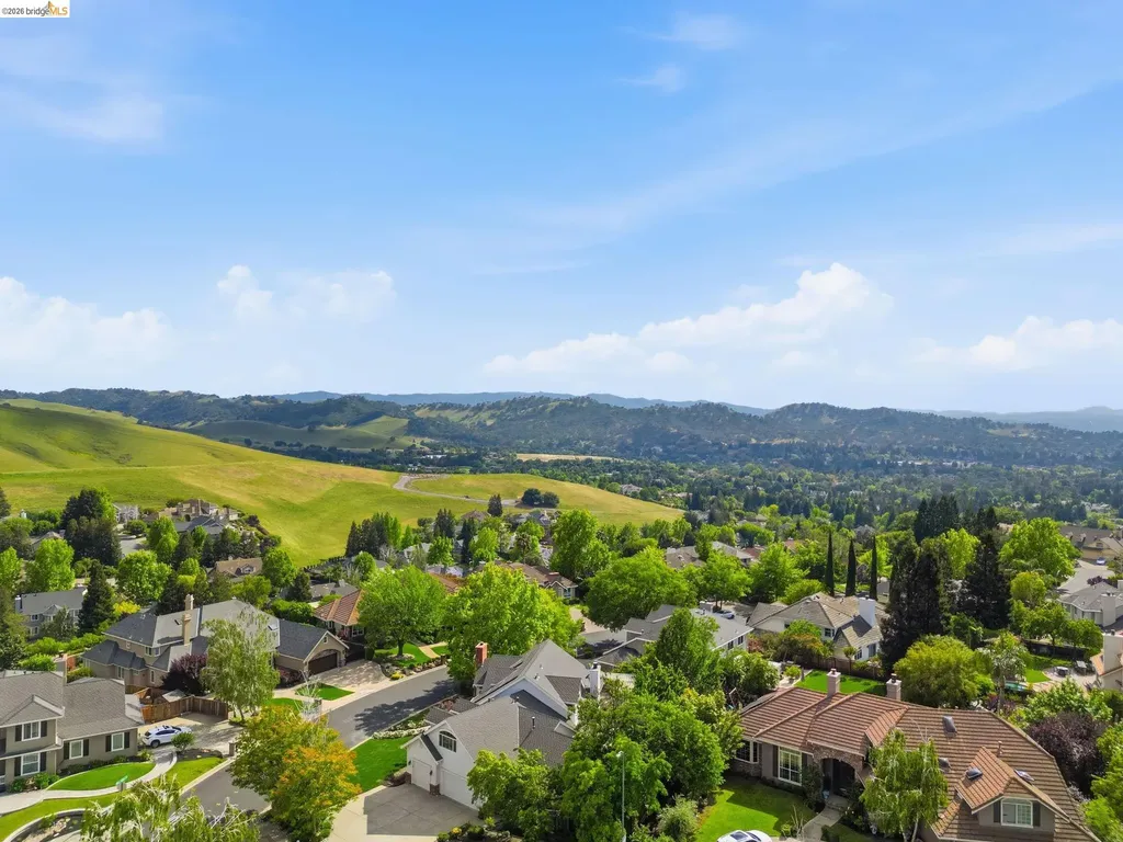 471 Silver Hollow Drive Walnut Creek CA 94598
