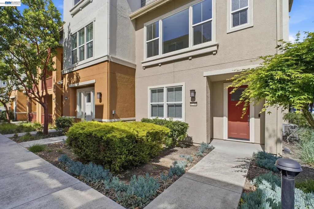 37784 Taro Terrace Newark CA 94560