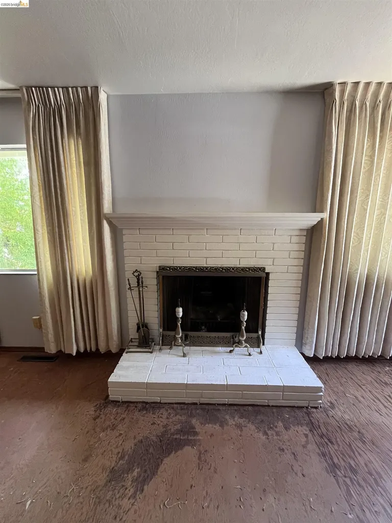51 Elysian Fields Drive Oakland CA 94605