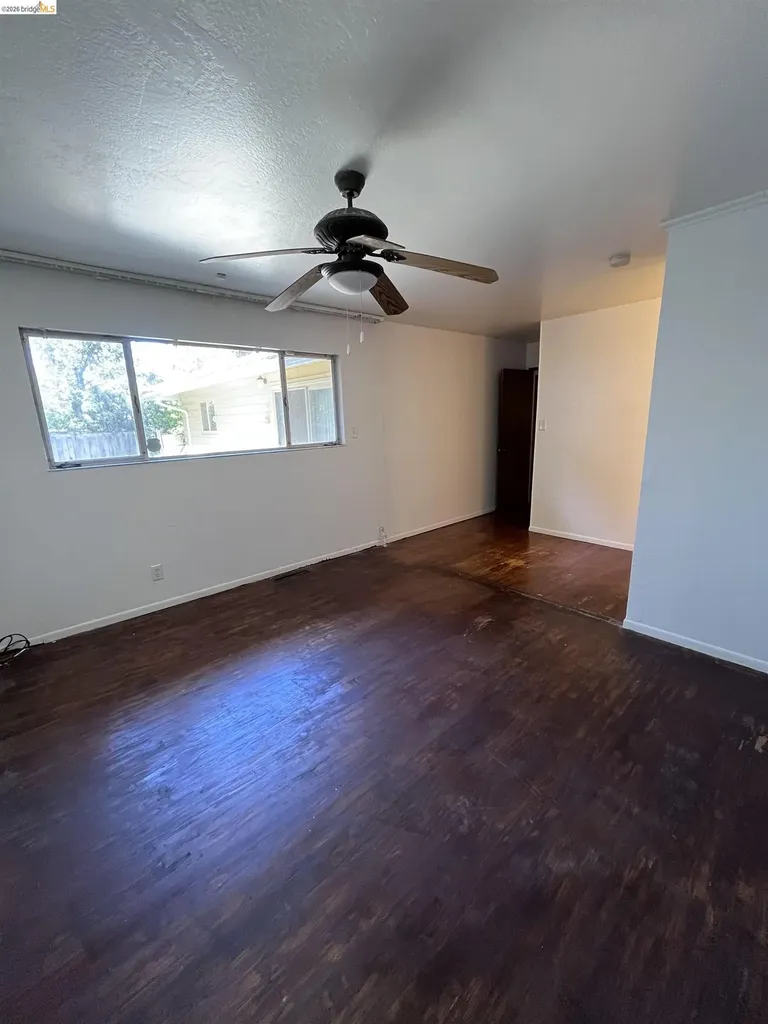 51 Elysian Fields Drive Oakland CA 94605