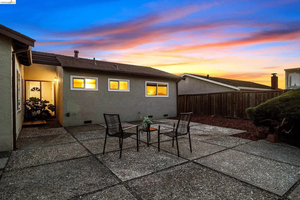 970 Kittery Way Pinole CA 94564