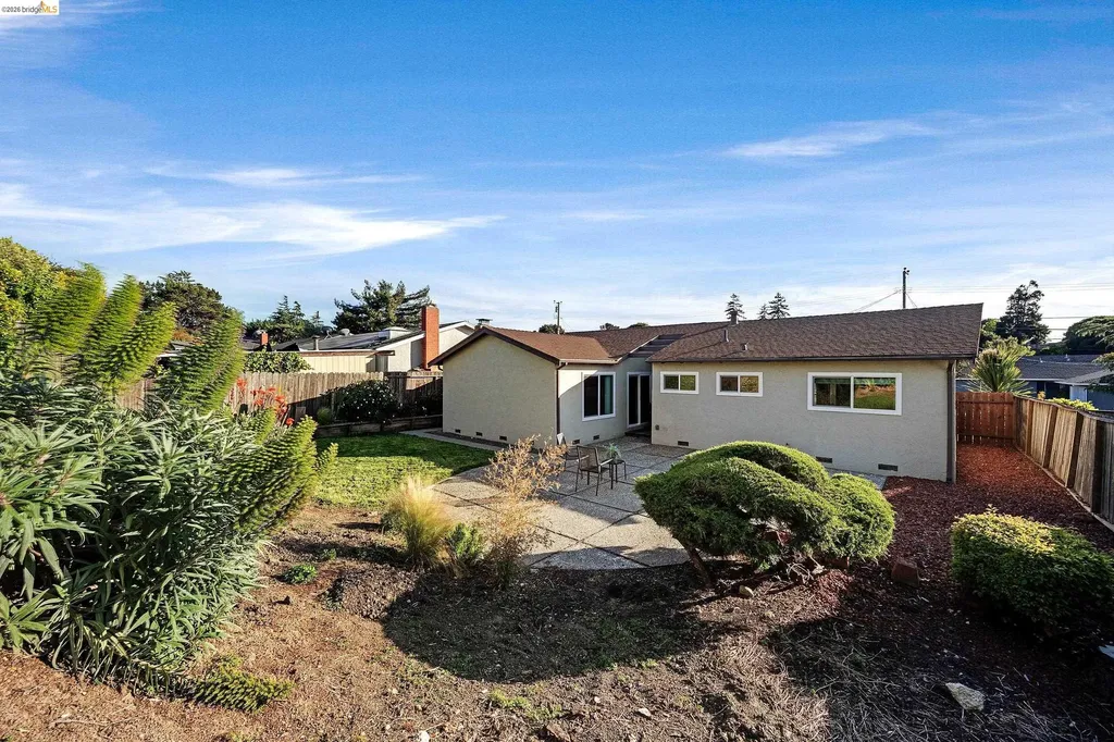 970 Kittery Way Pinole CA 94564