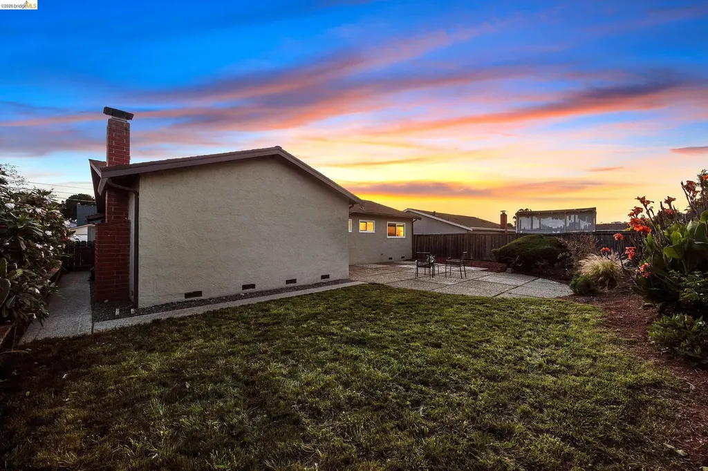 970 Kittery Way Pinole CA 94564