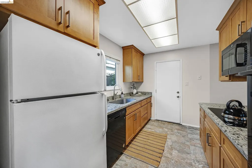 970 Kittery Way Pinole CA 94564