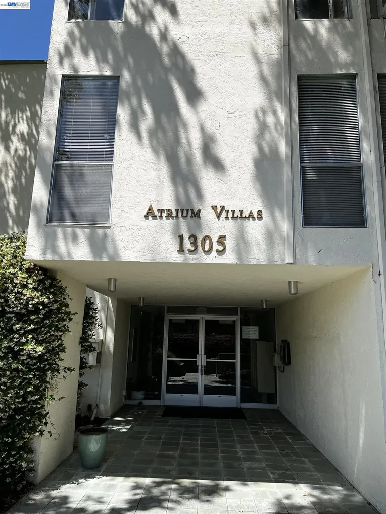 1305 Boulevard Way Walnut Creek CA 94595