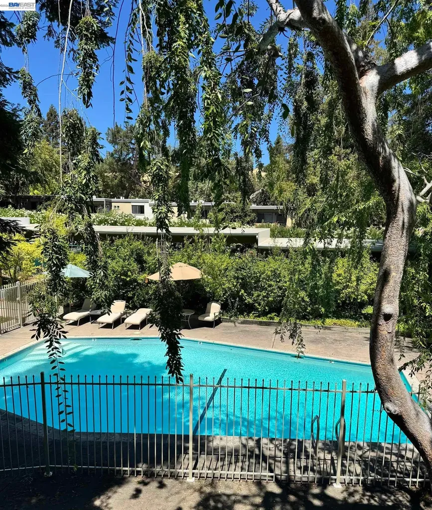 1305 Boulevard Way Walnut Creek CA 94595