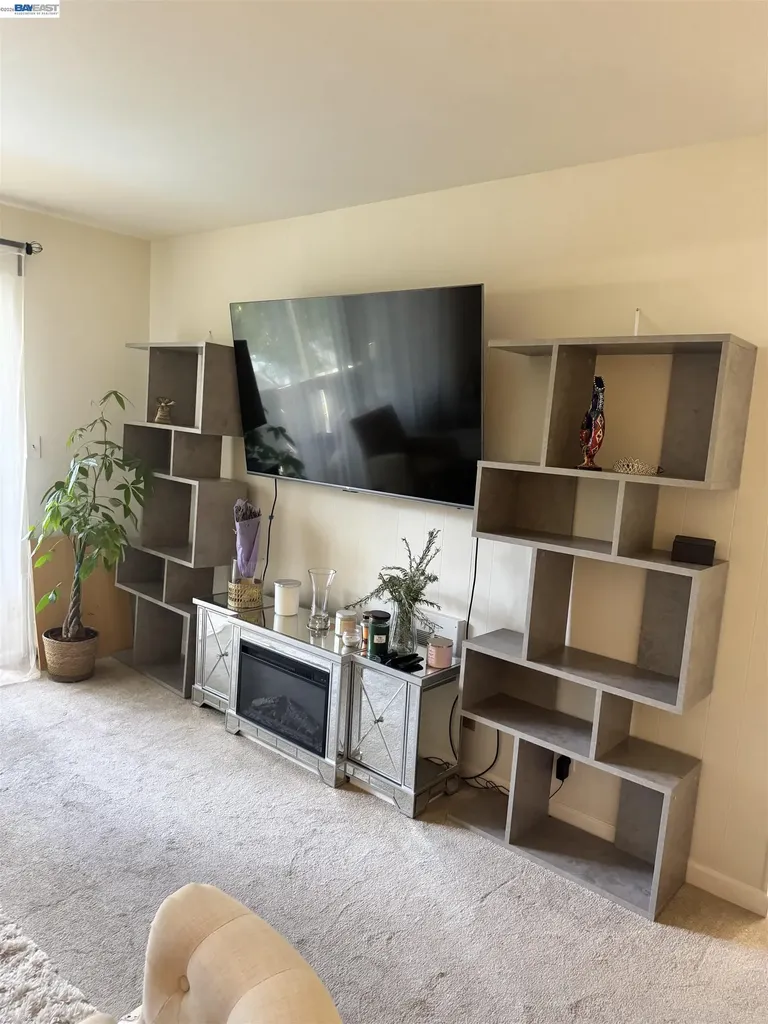 1305 Boulevard Way Walnut Creek CA 94595
