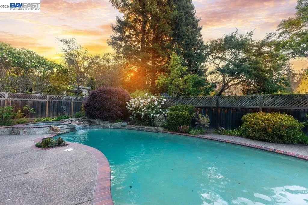 250 La Serena Avenue Alamo CA 94507