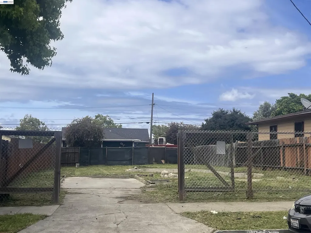 1737 Esmond Avenue Richmond CA 94801