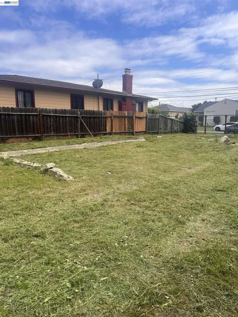 1737 Esmond Avenue Richmond CA 94801