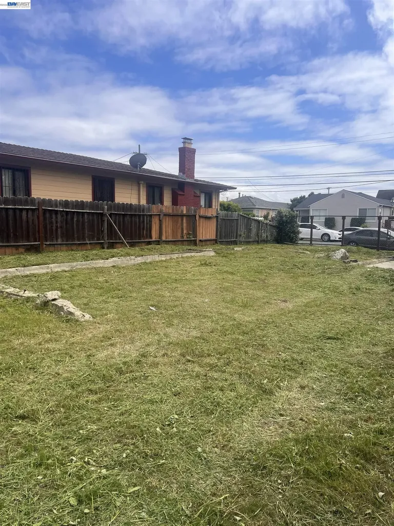 1737 Esmond Avenue Richmond CA 94801