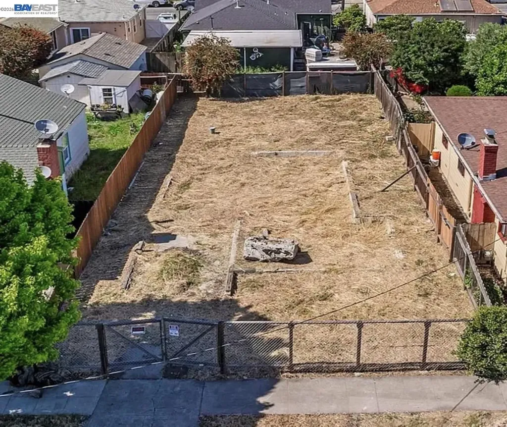 1737 Esmond Avenue Richmond CA 94801