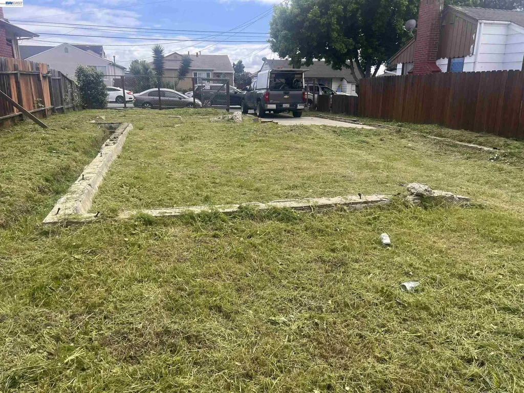 1737 Esmond Avenue Richmond CA 94801
