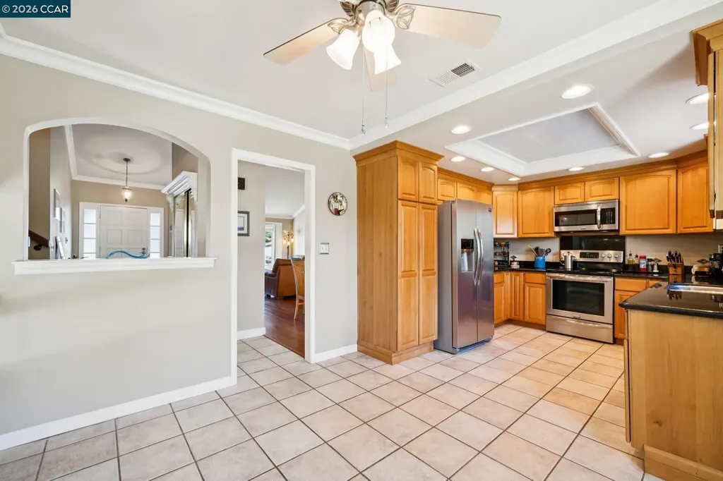1014 Veterans Court Martinez CA 94553