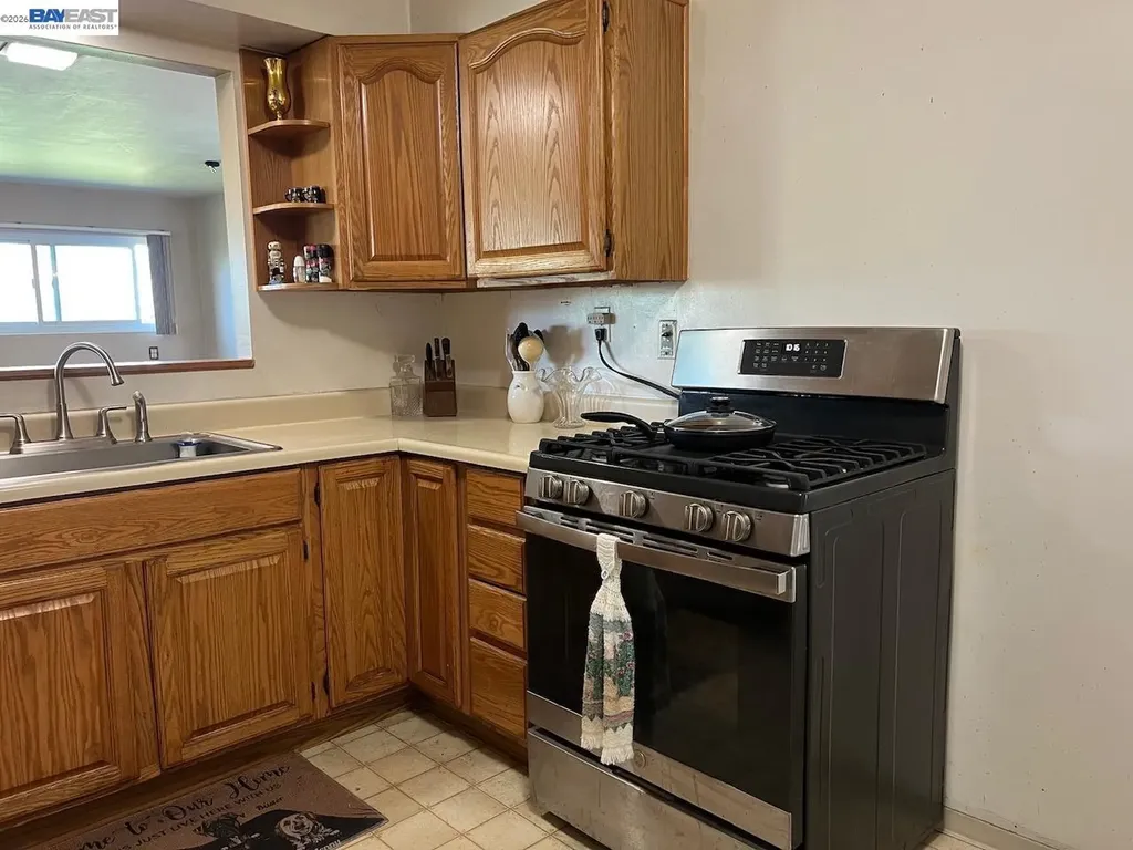 17359 Via Del Rey San Lorenzo CA 94580