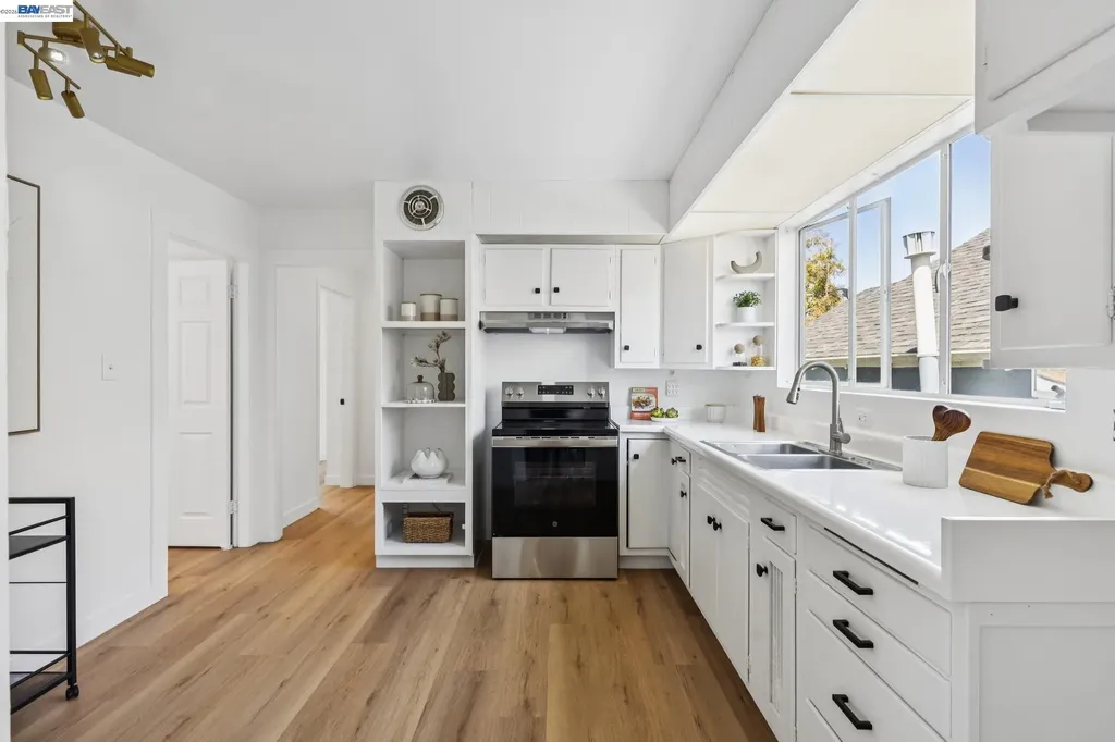 1219 Pearl Street Alameda CA 94501