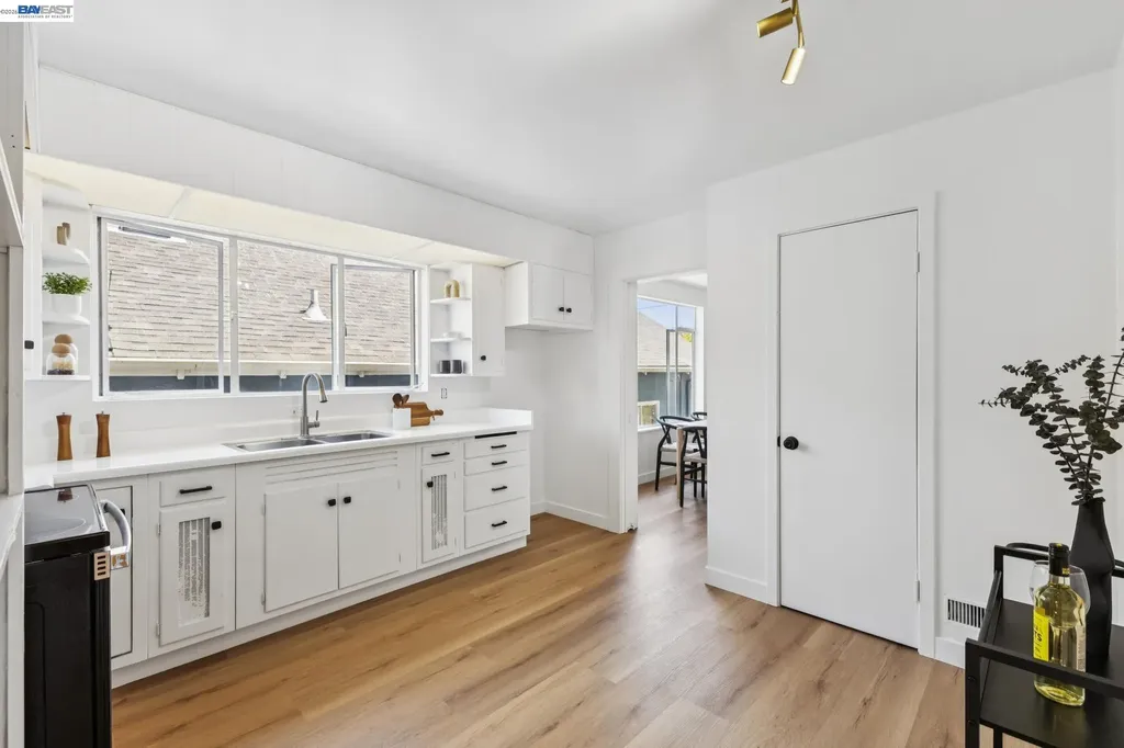 1219 Pearl Street Alameda CA 94501