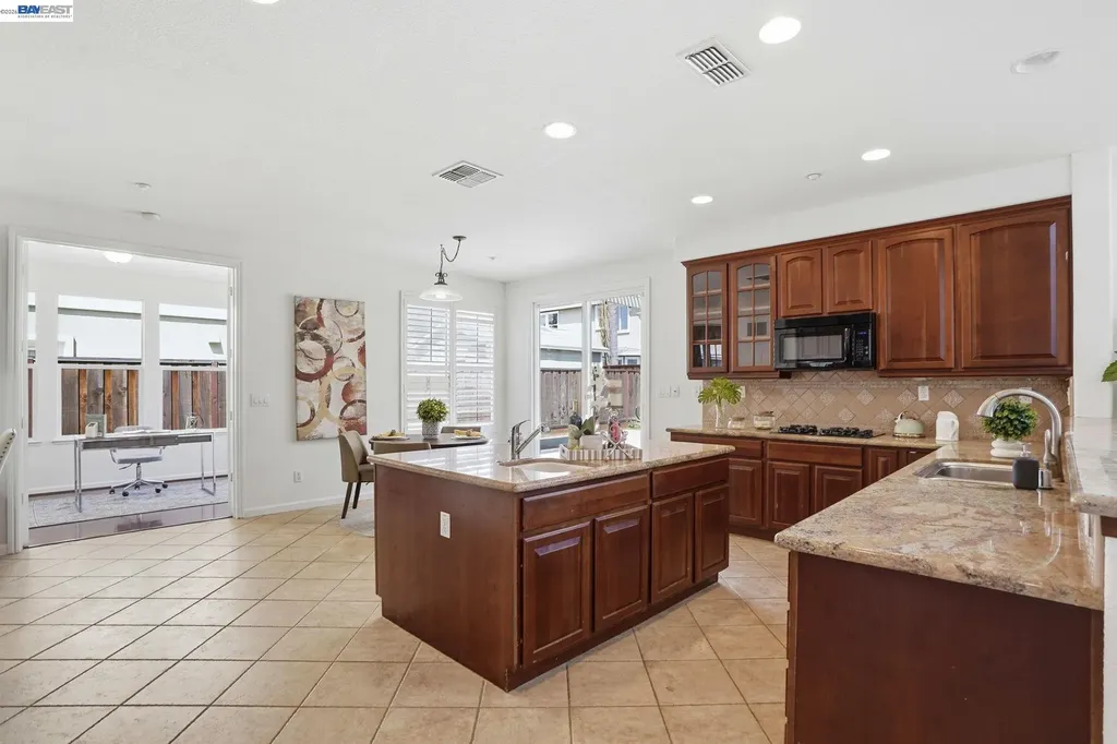705 Iris Court Brentwood CA 94513