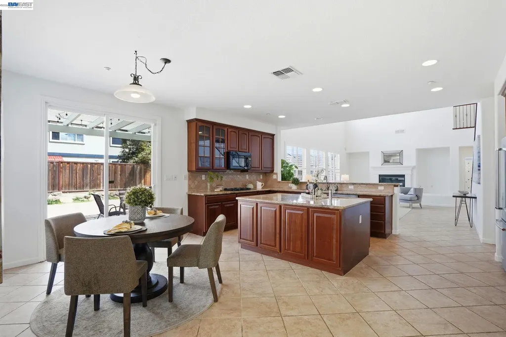 705 Iris Court Brentwood CA 94513